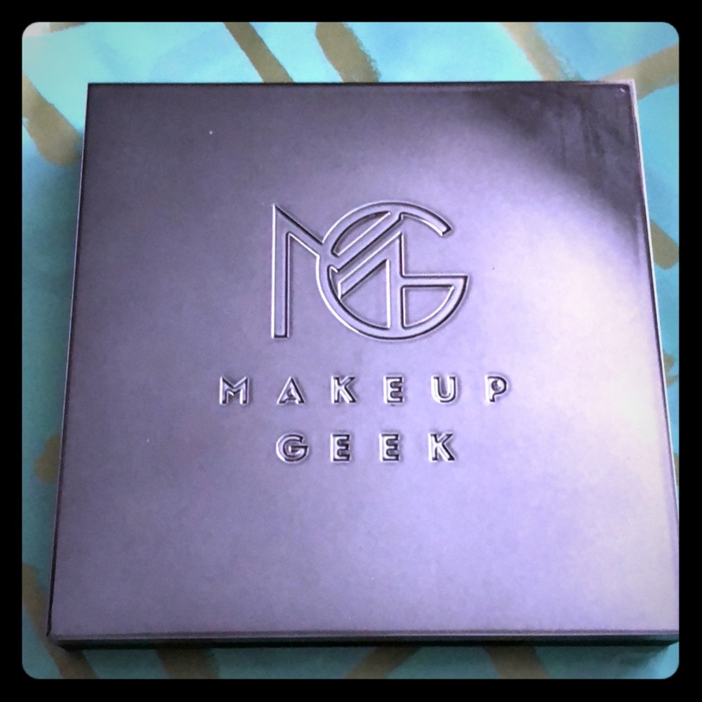Makeup Geek 9 shadow palette